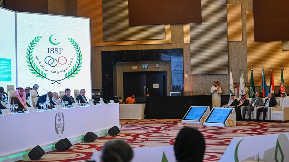 Bakan Bak İslami Dayanışma Spor Federasyonu Genel Kurul Kurulu’na katıldı
