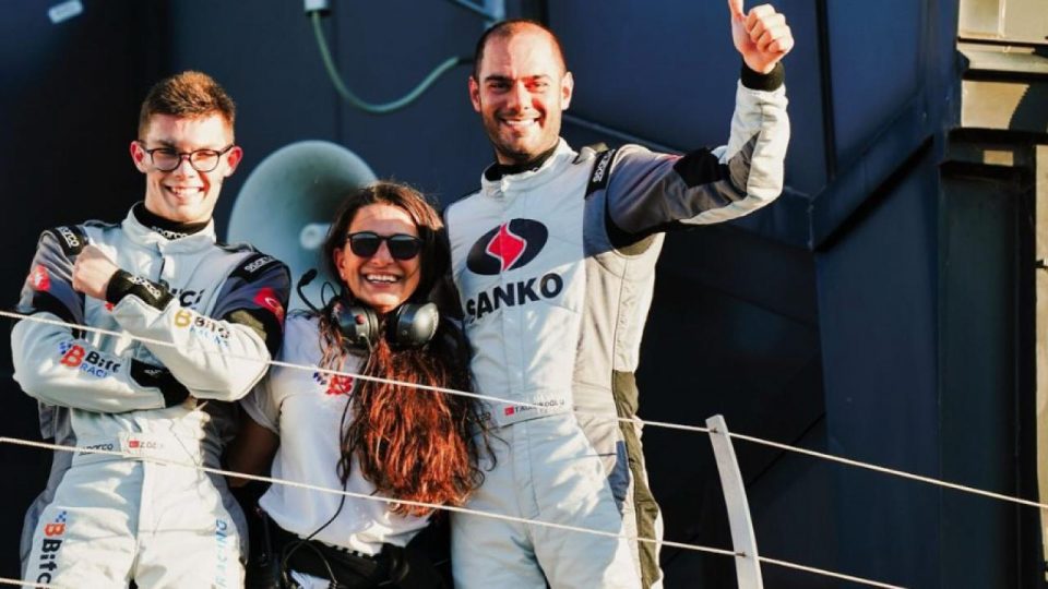 Genç pilot Zekai Özen İtalya’da şampiyon oldu