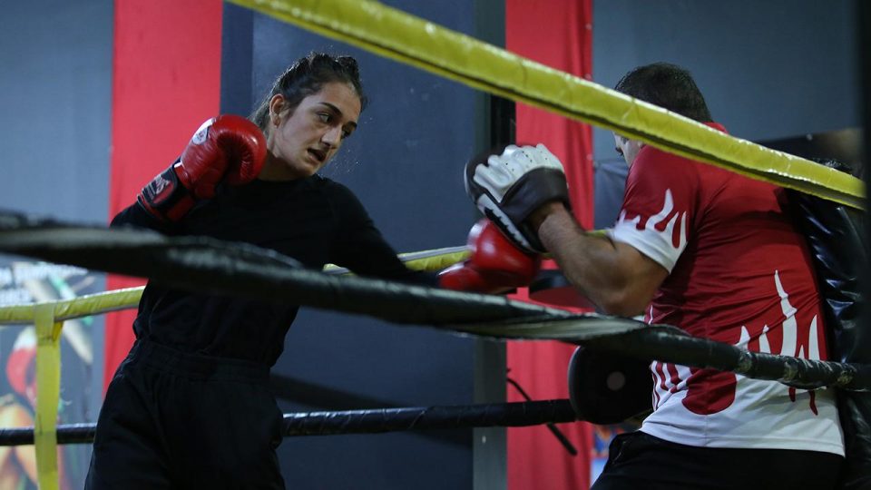 Milli kick boksçu dünya şampiyonluğuna büyüklerde ulaşmayı hedefliyor