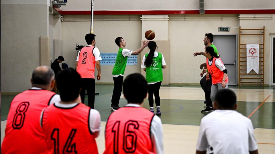 Özel sporcular 3×3 basketbol turnuvasında buluştu